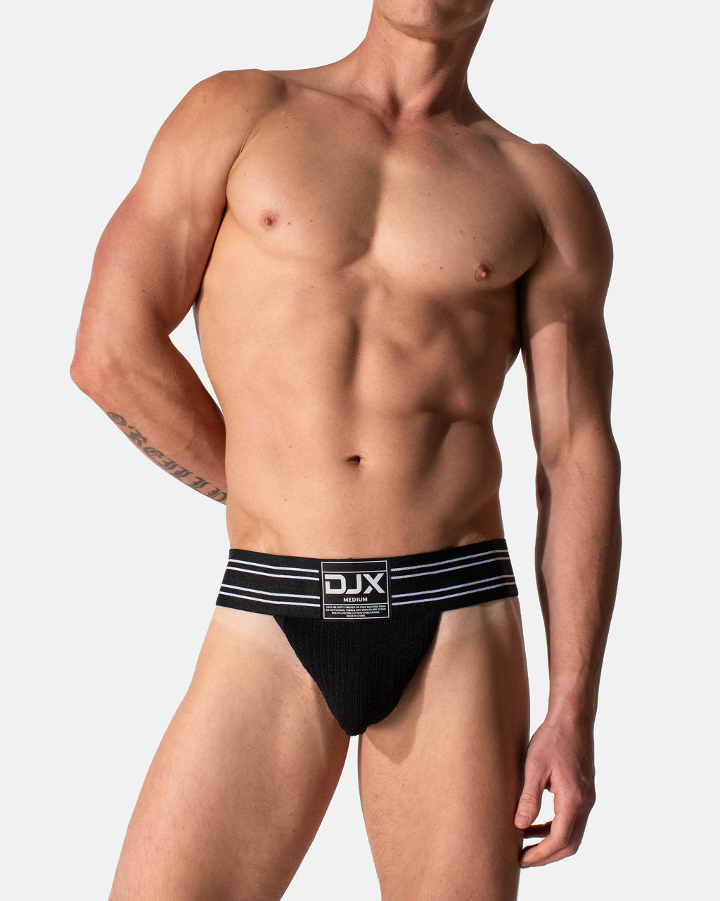 2(X)IST mens Shapewear Maximize Contour Pouch briefs underwear, Black,  Medium US at  Men's Clothing store: Briefs Underwear